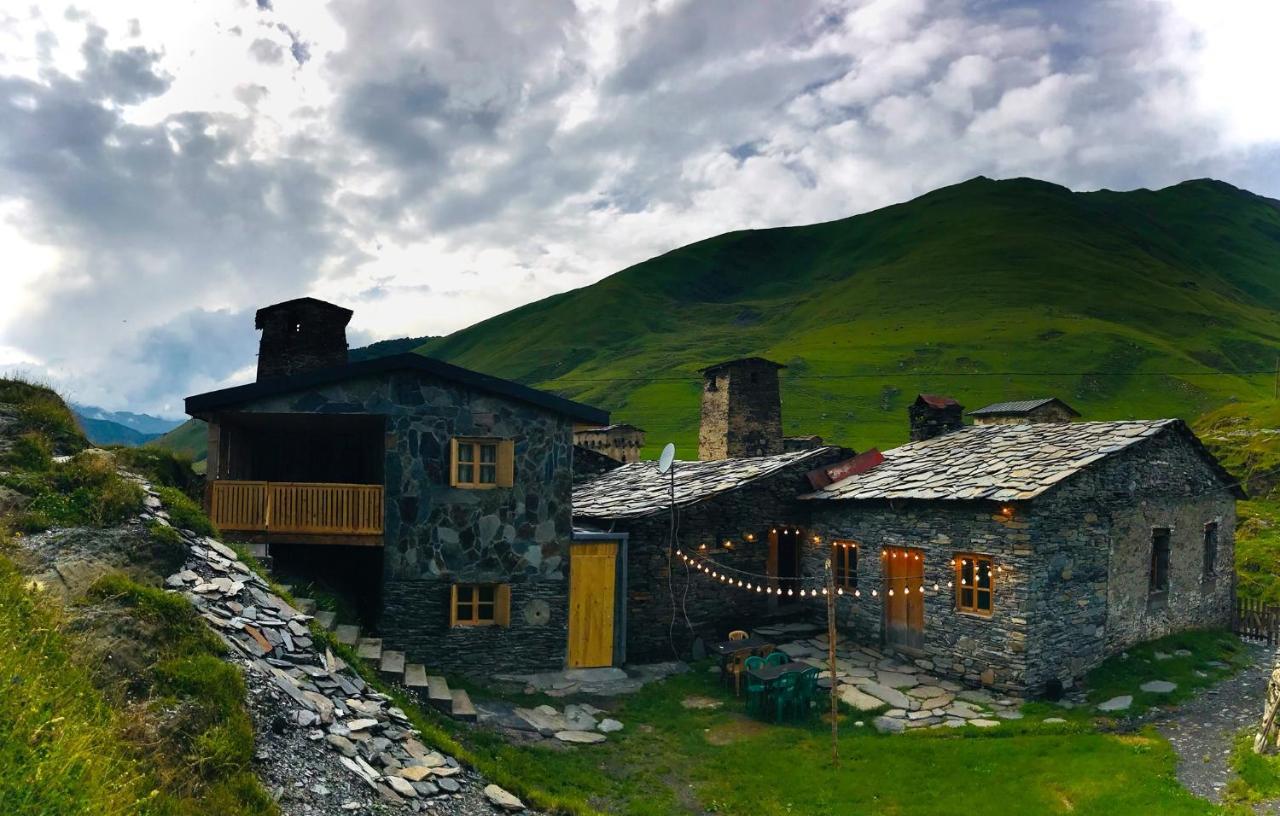 Отель Ushguli 12 Century Экстерьер фото