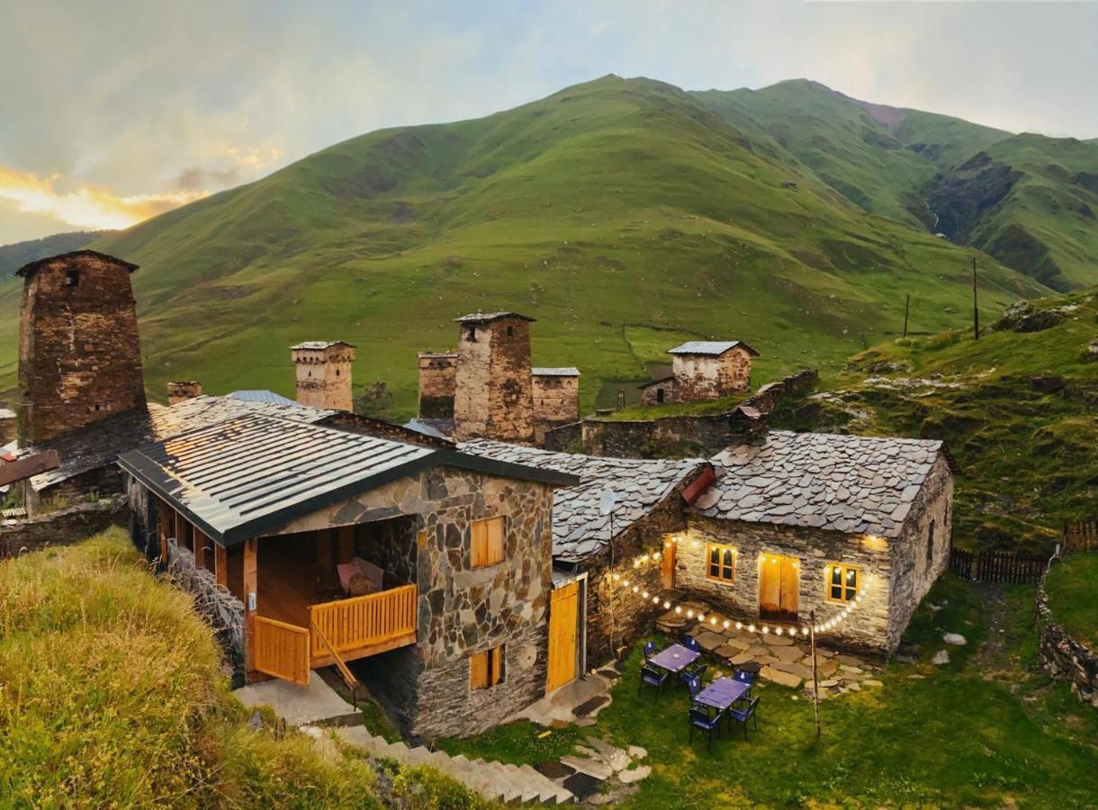 Отель Ushguli 12 Century Экстерьер фото